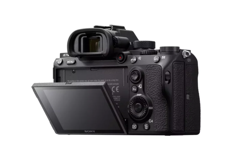 Aparat Sony A7 III z obiektywem SEL24105G ILCE-7M3GBDI